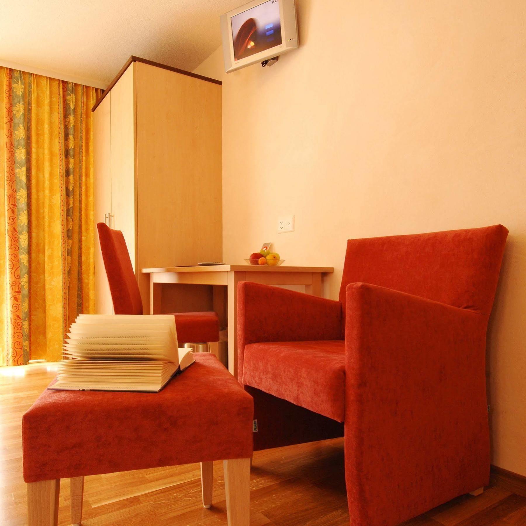 Hotel Viktoria-Leukerbad-Therme Εξωτερικό φωτογραφία