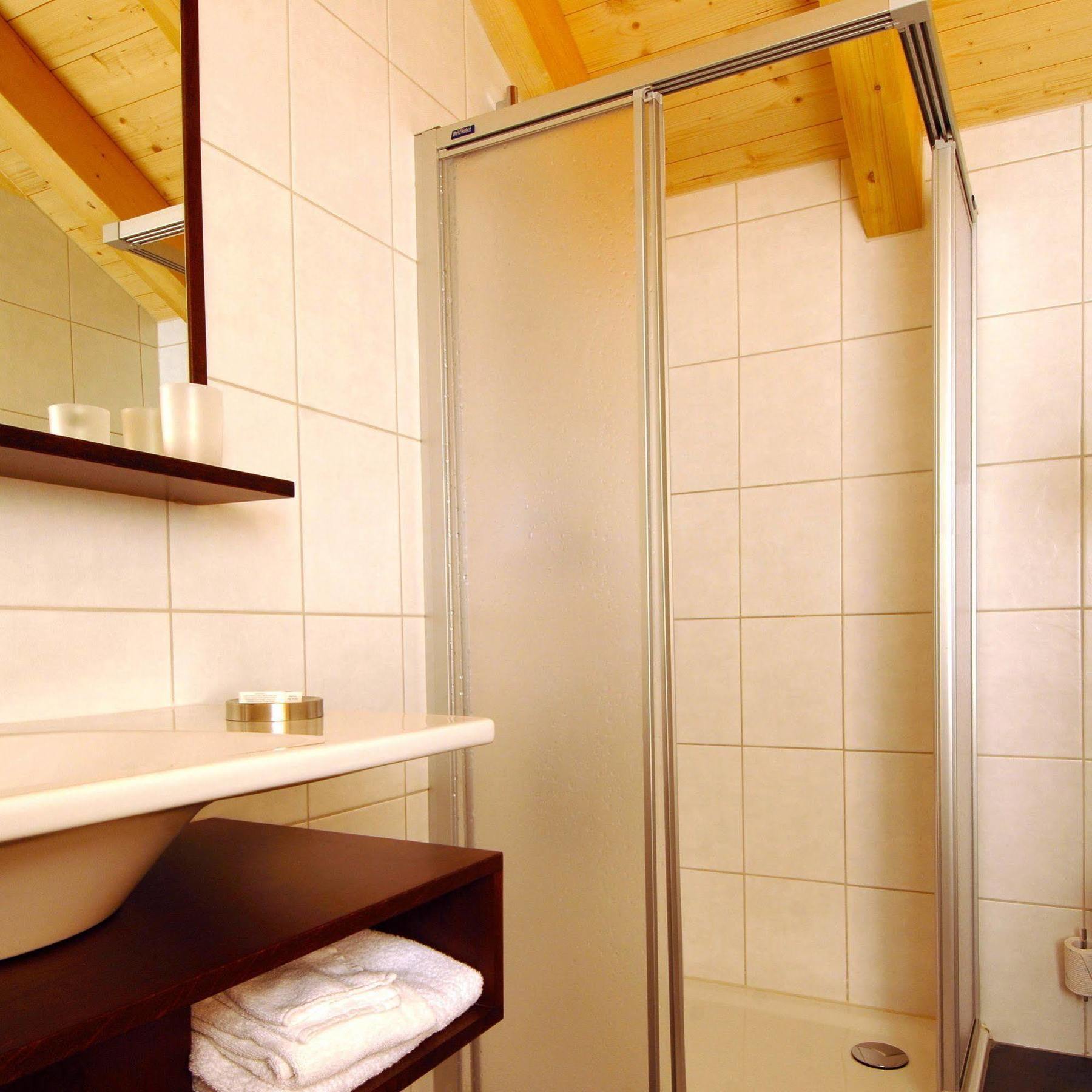 Hotel Viktoria-Leukerbad-Therme Εξωτερικό φωτογραφία